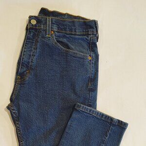 Levis 505 Regular Fit Straight Leg Jeans Men's Size 32 x 32 - Medium wash Blue